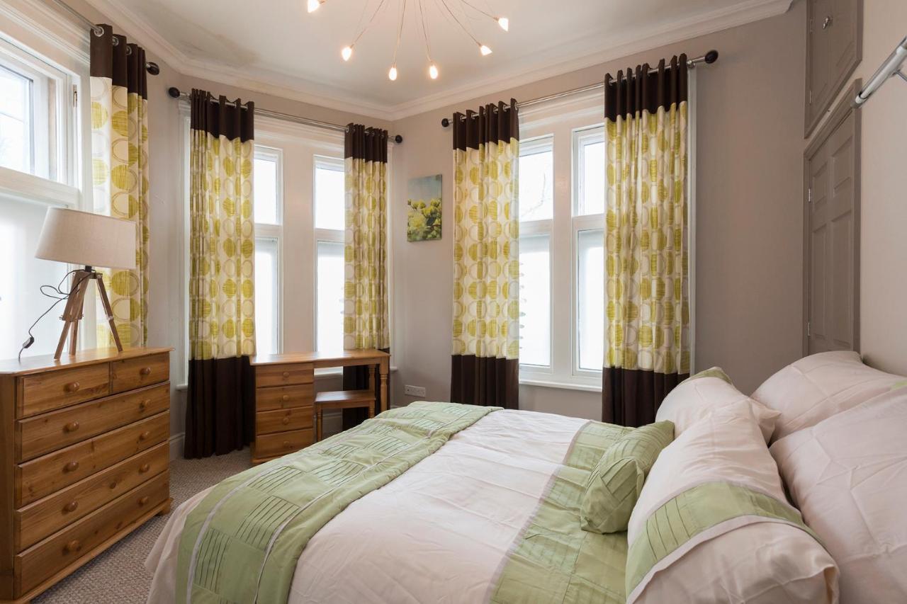 Ambrose Apartments Cheltenham Ngoại thất bức ảnh